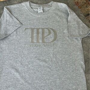 Gray W/ Silver Vinyl Youth Taylor Swift Tortured poets Dept  TTPD  T-shirt Med